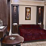 Phaidon & Hotel